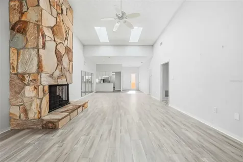 1111 Lakeshore Drive Eustis FL 32726