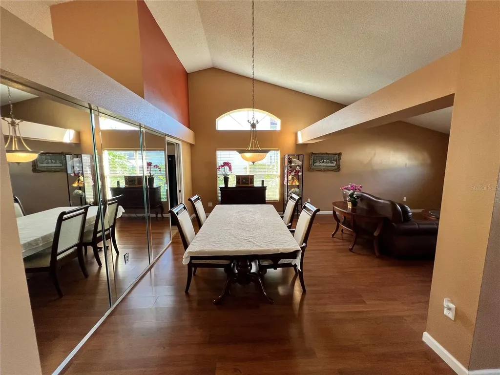 11418 Glenmont Drive Tampa FL 33635