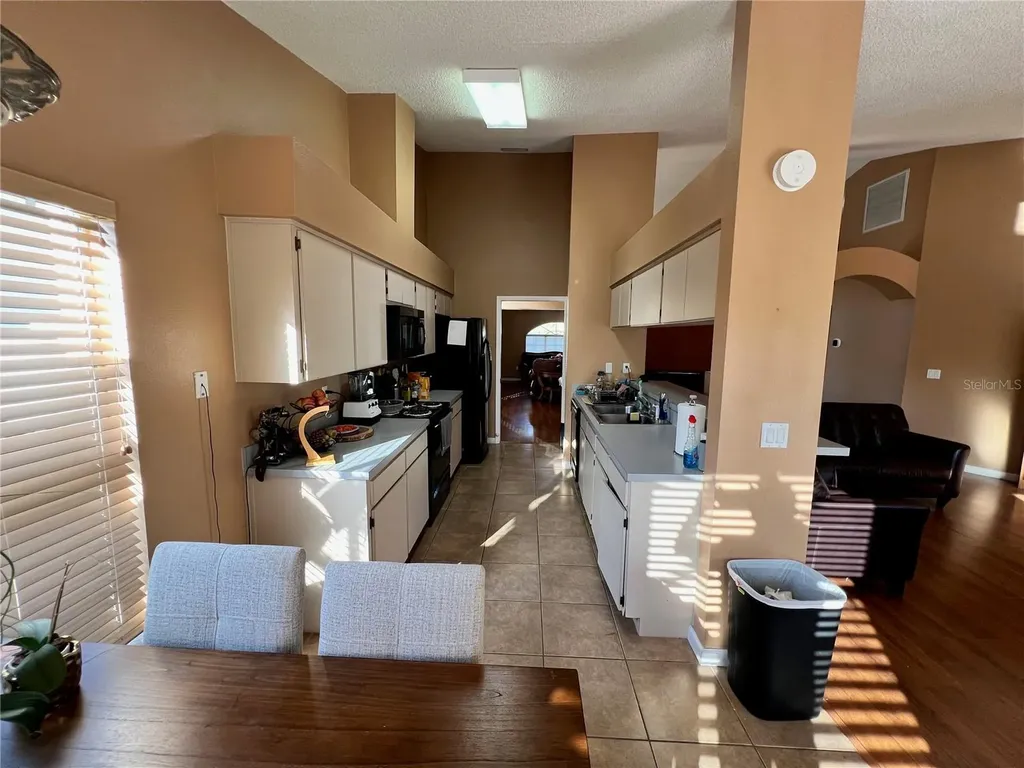 11418 Glenmont Drive Tampa FL 33635