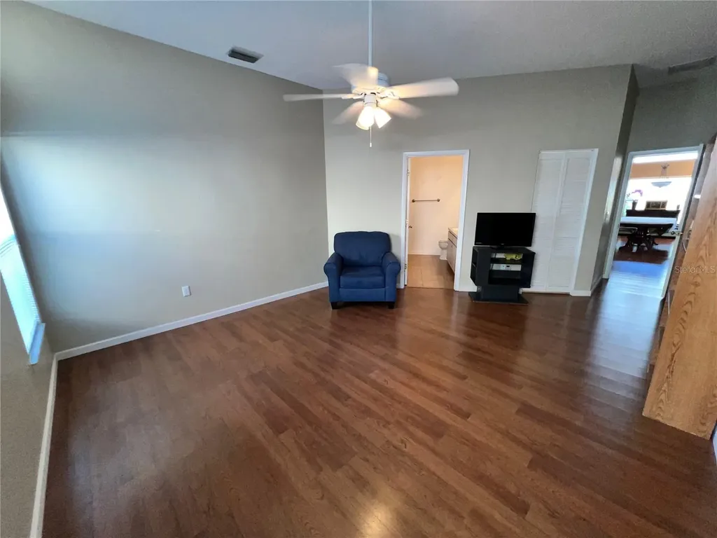 11418 Glenmont Drive Tampa FL 33635