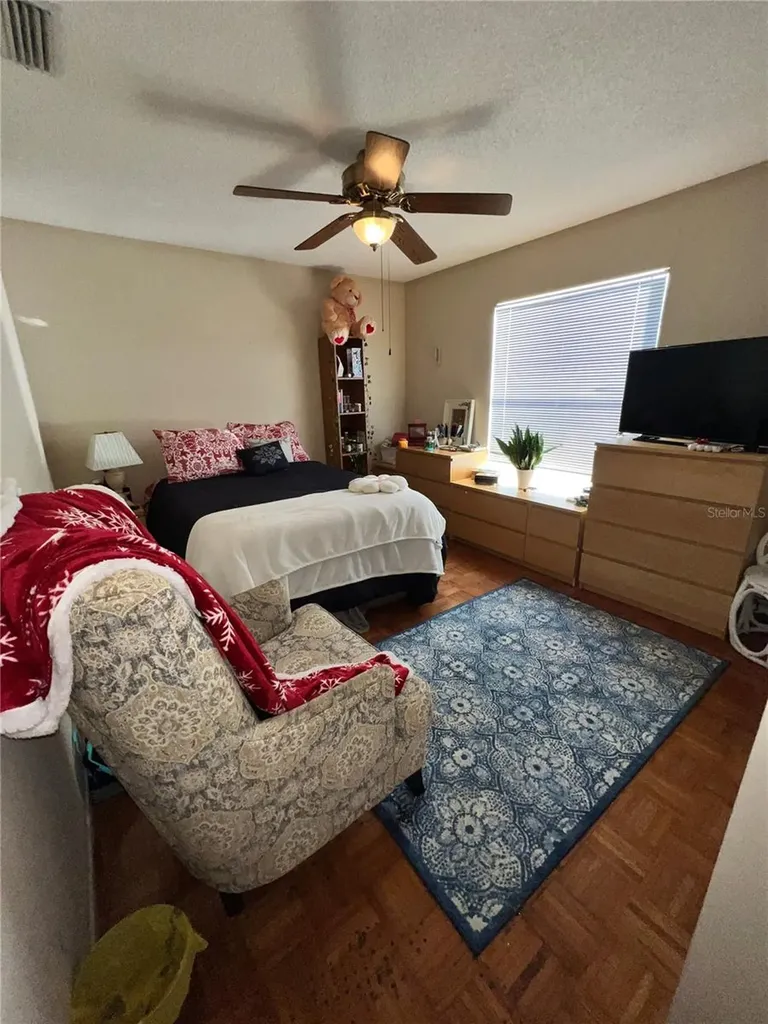 11418 Glenmont Drive Tampa FL 33635
