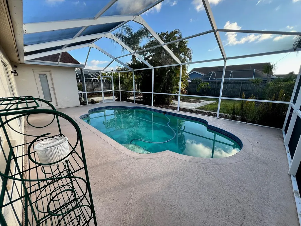 11418 Glenmont Drive Tampa FL 33635