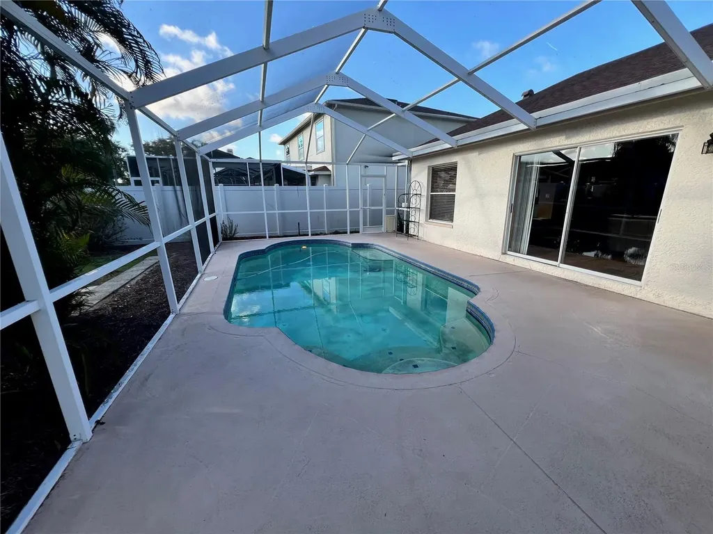 11418 Glenmont Drive Tampa FL 33635