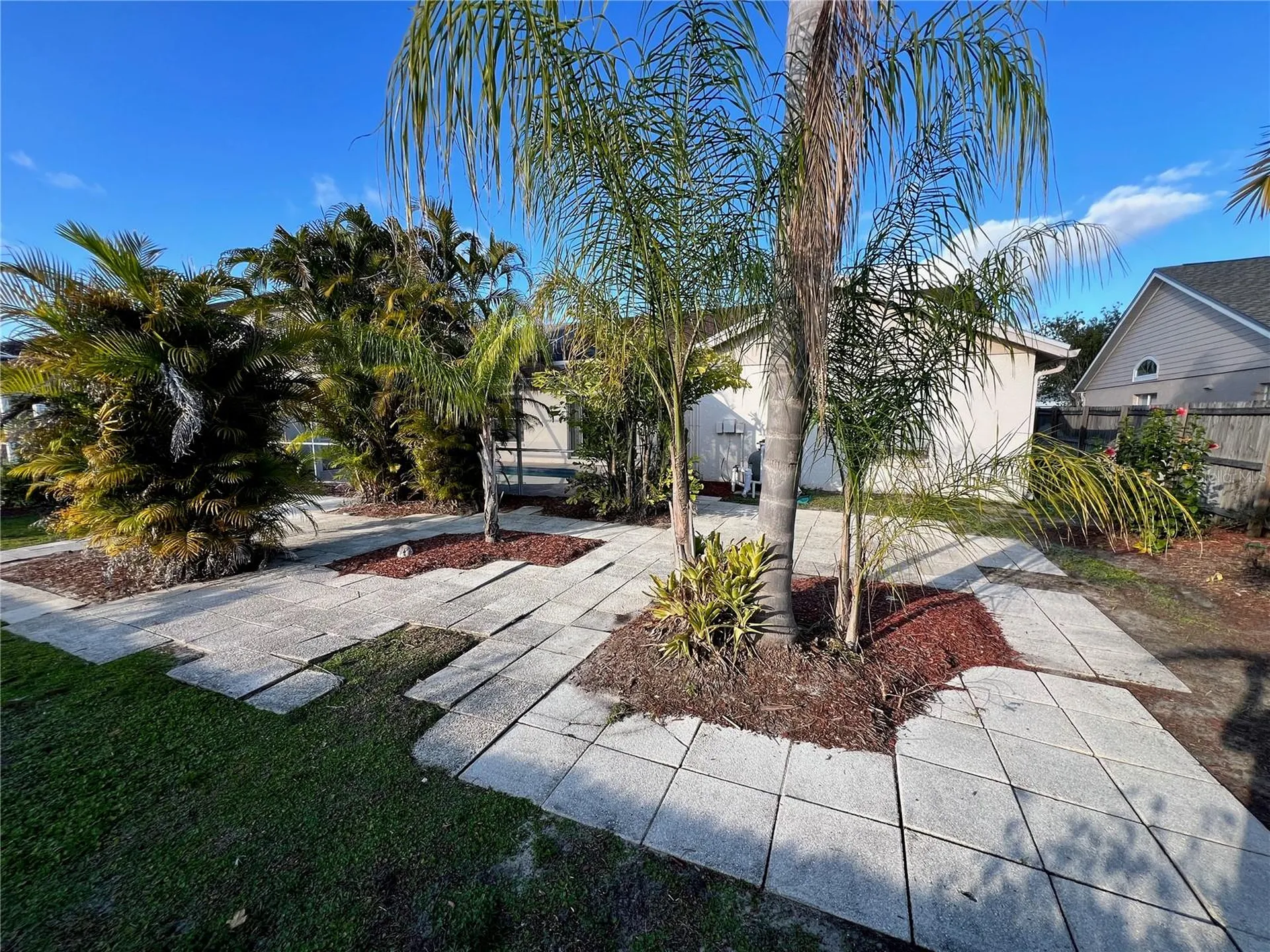 11418 Glenmont Drive Tampa FL 33635
