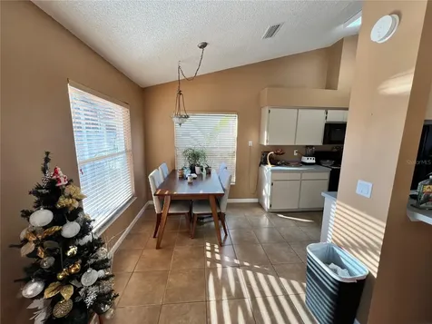 11418 Glenmont Drive Tampa FL 33635