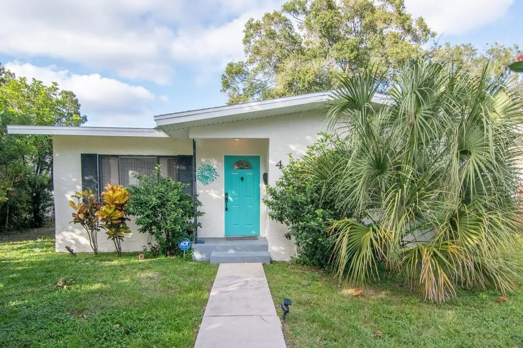 4325 5th Avenue S St Petersburg FL 33711