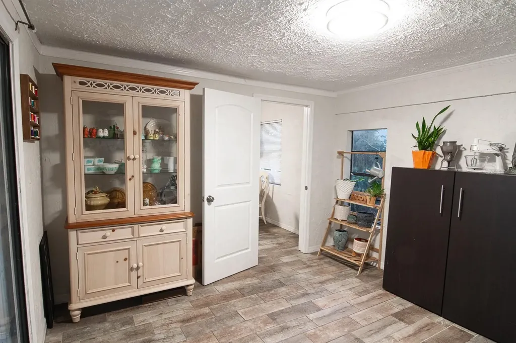 4325 5th Avenue S St Petersburg FL 33711