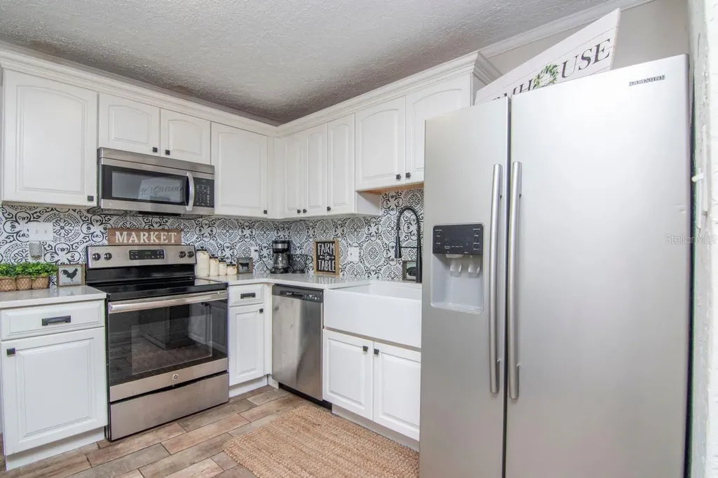 4325 5th Avenue S St Petersburg FL 33711