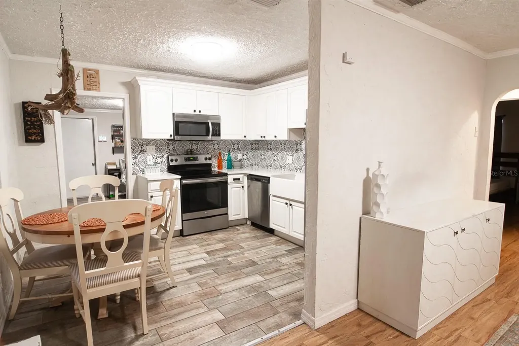 4325 5th Avenue S St Petersburg FL 33711