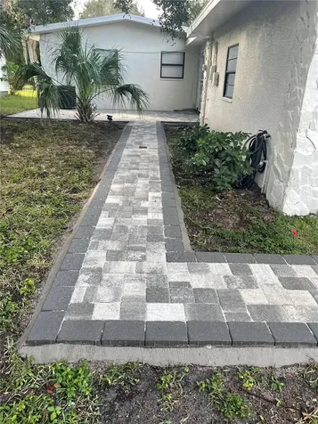 4325 5th Avenue S St Petersburg FL 33711