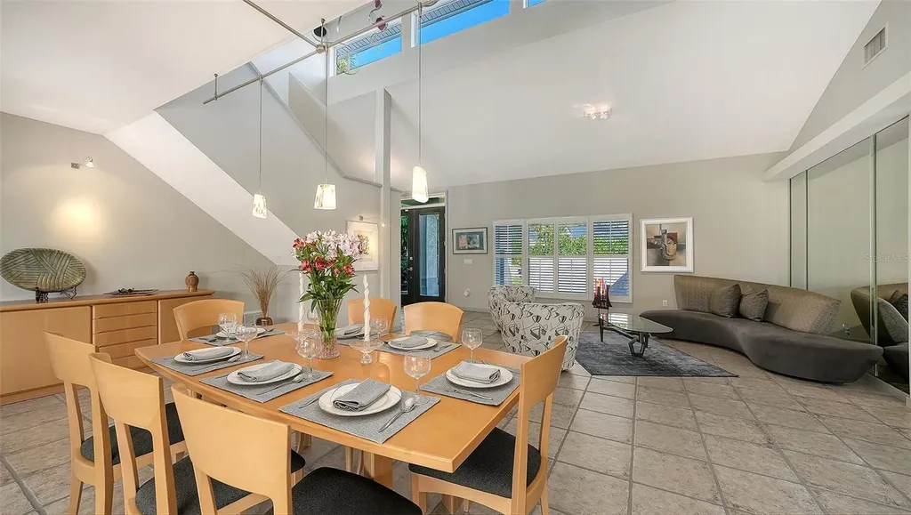 7430 Cove Terrace Sarasota FL 34231