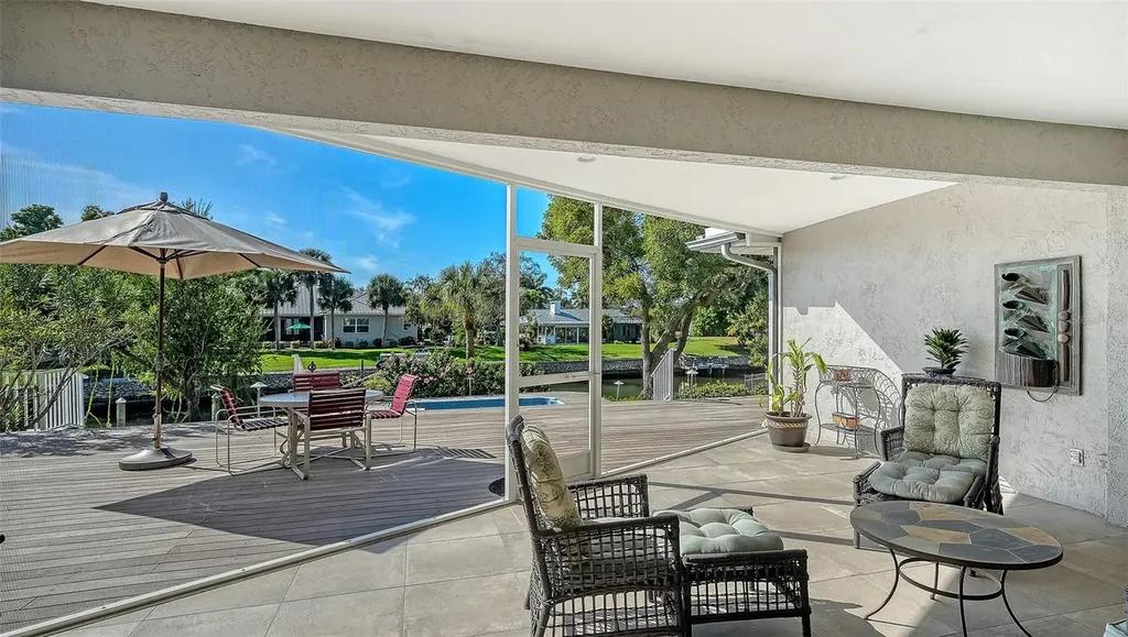 7430 Cove Terrace Sarasota FL 34231