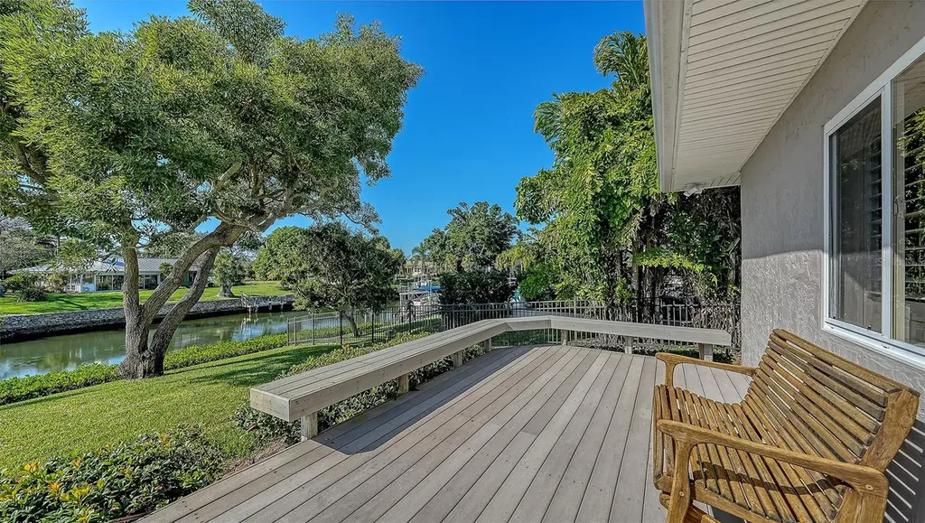7430 Cove Terrace Sarasota FL 34231