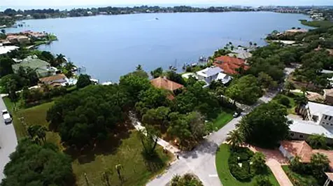 7430 Cove Terrace Sarasota FL 34231