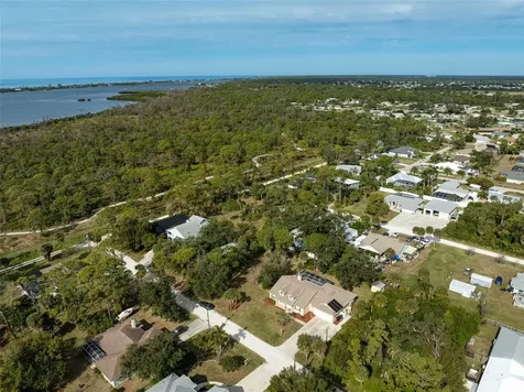 950 Elwood Avenue Englewood FL 34223