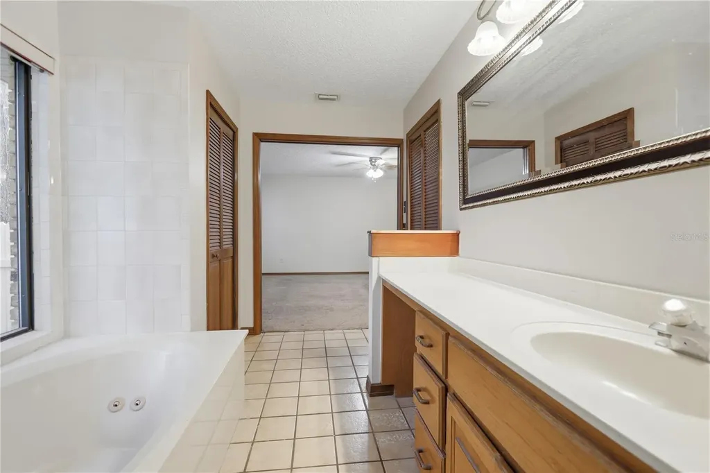 525 Summerhaven Drive Debary FL 32713