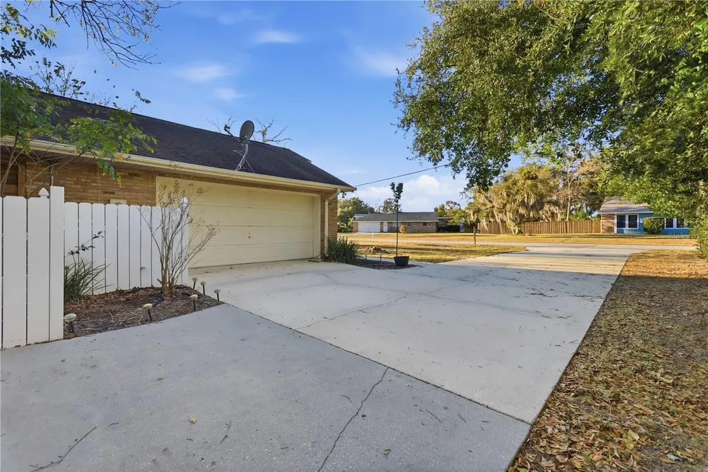 525 Summerhaven Drive Debary FL 32713
