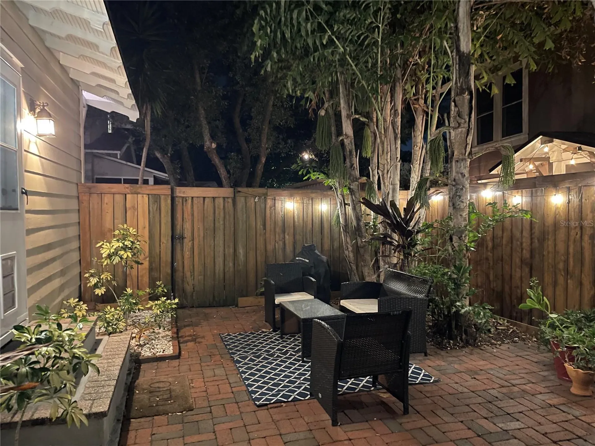807 S Fremont Avenue Tampa FL 33606