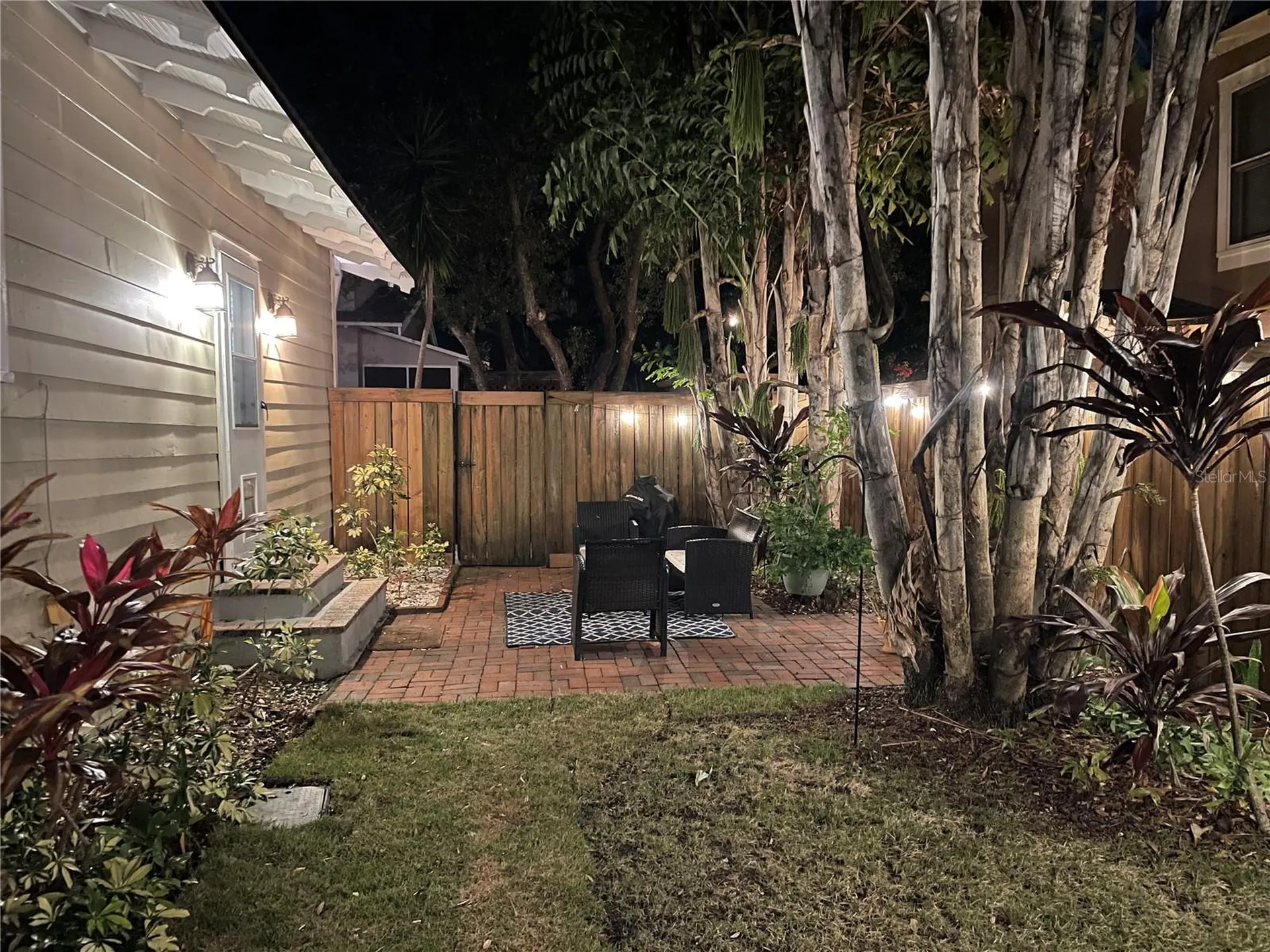807 S Fremont Avenue Tampa FL 33606