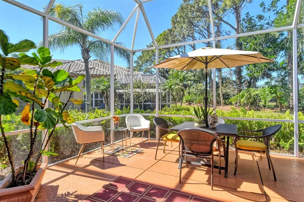 4141 Entrada Court Sarasota FL 34238