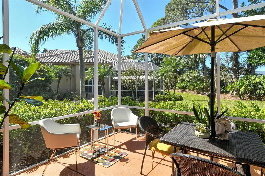 4141 Entrada Court Sarasota FL 34238