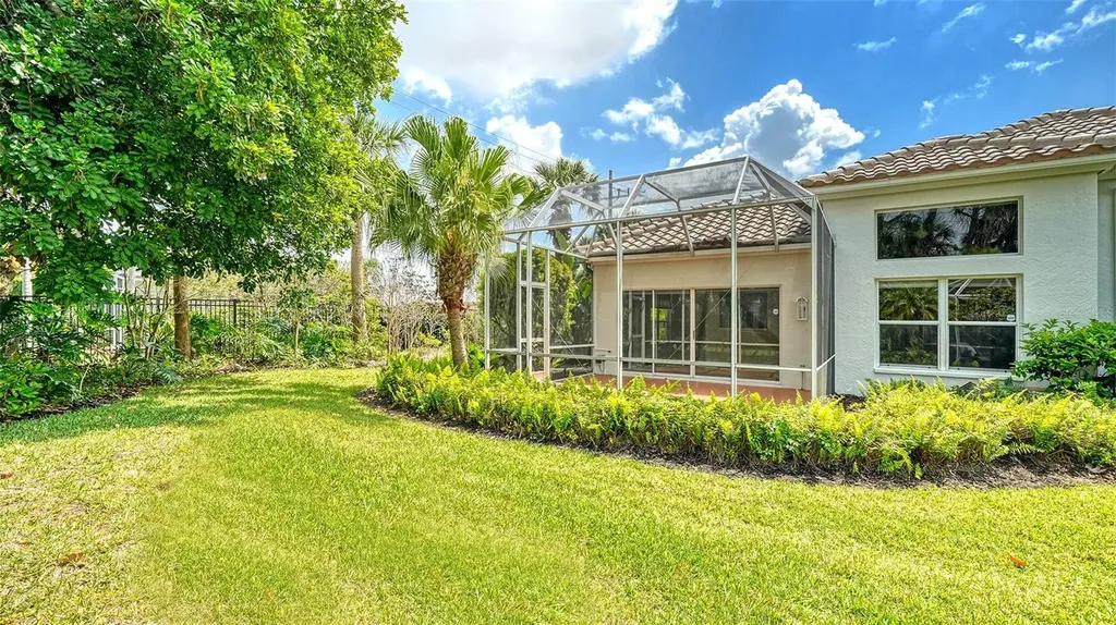 4141 Entrada Court Sarasota FL 34238