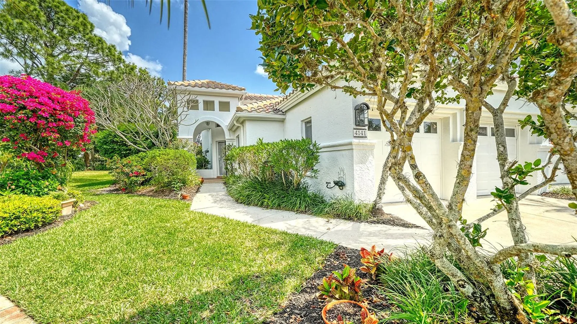 4141 Entrada Court Sarasota FL 34238