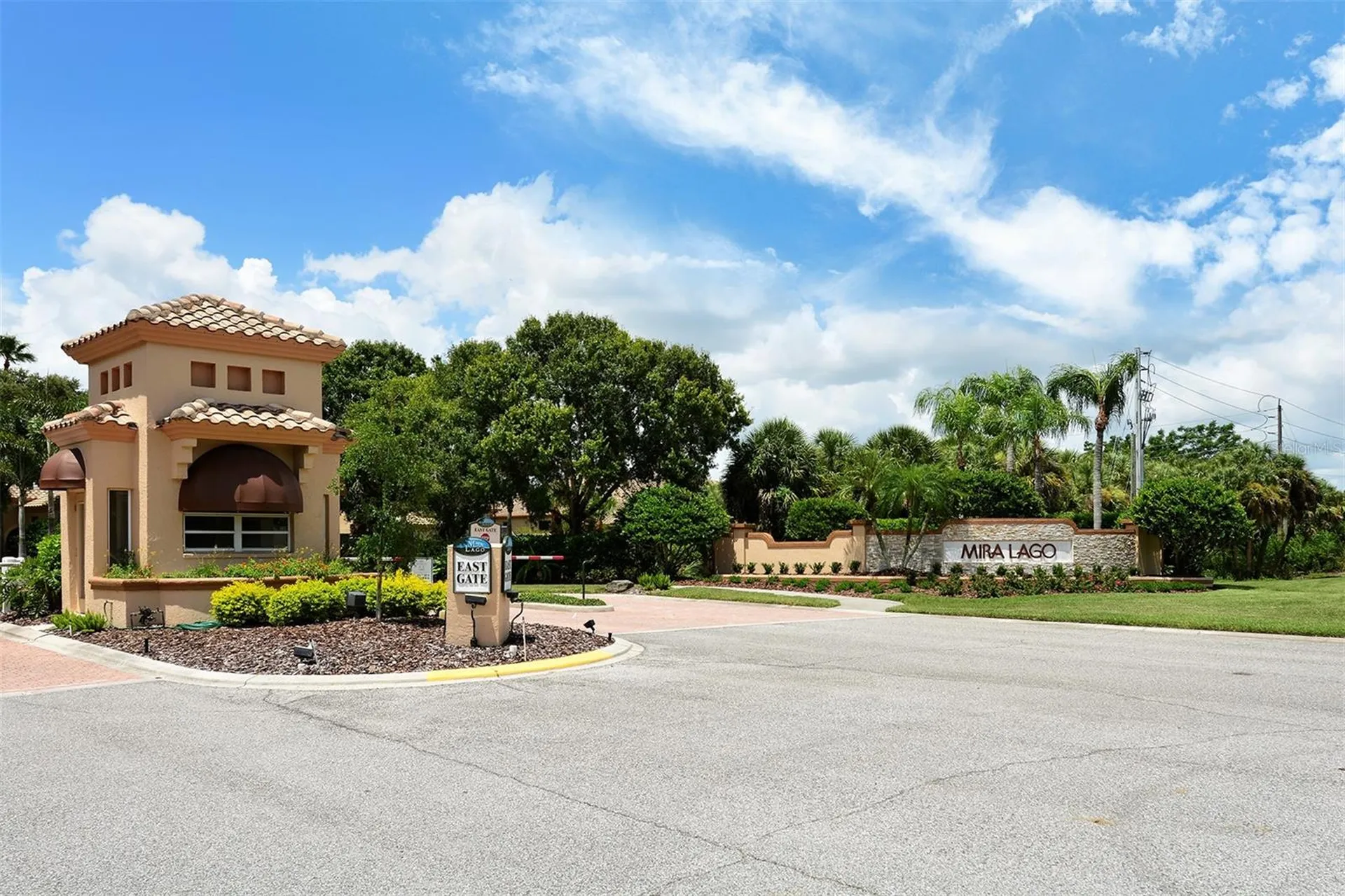 4141 Entrada Court Sarasota FL 34238