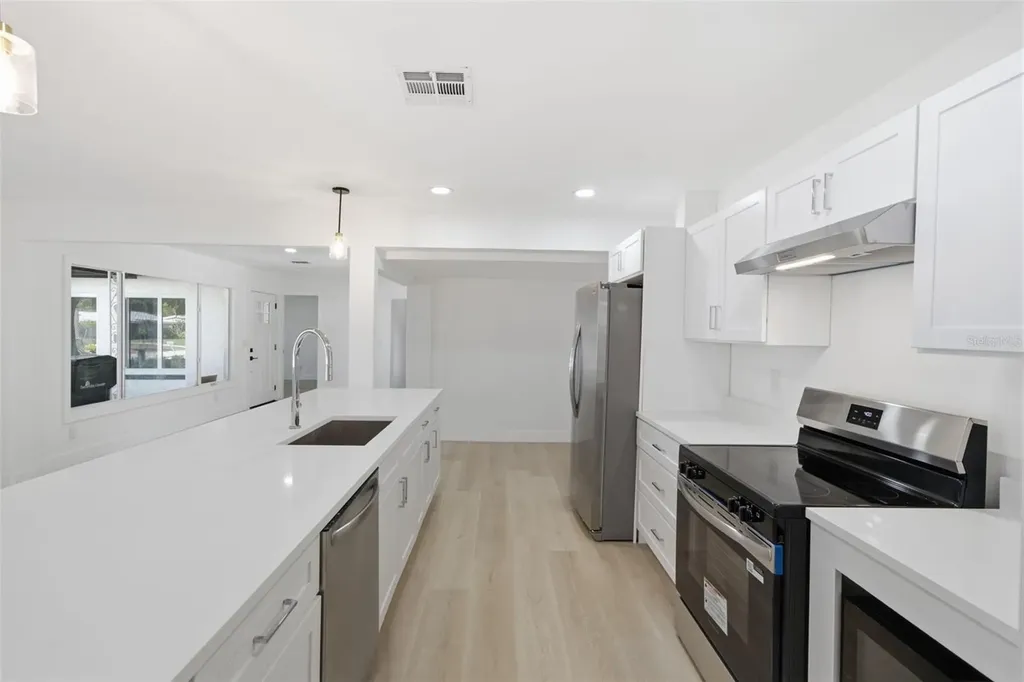 2317 Grove Street Sarasota FL 34239