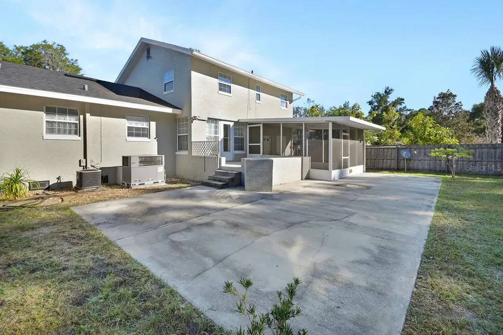 616 W Minnesota Avenue Deland FL 32720