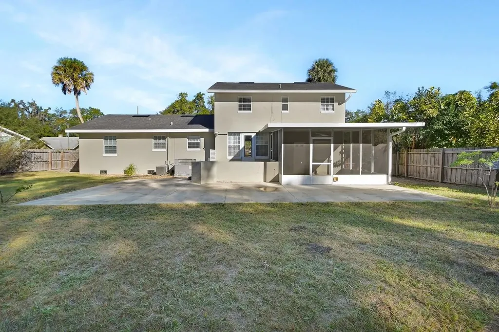 616 W Minnesota Avenue Deland FL 32720