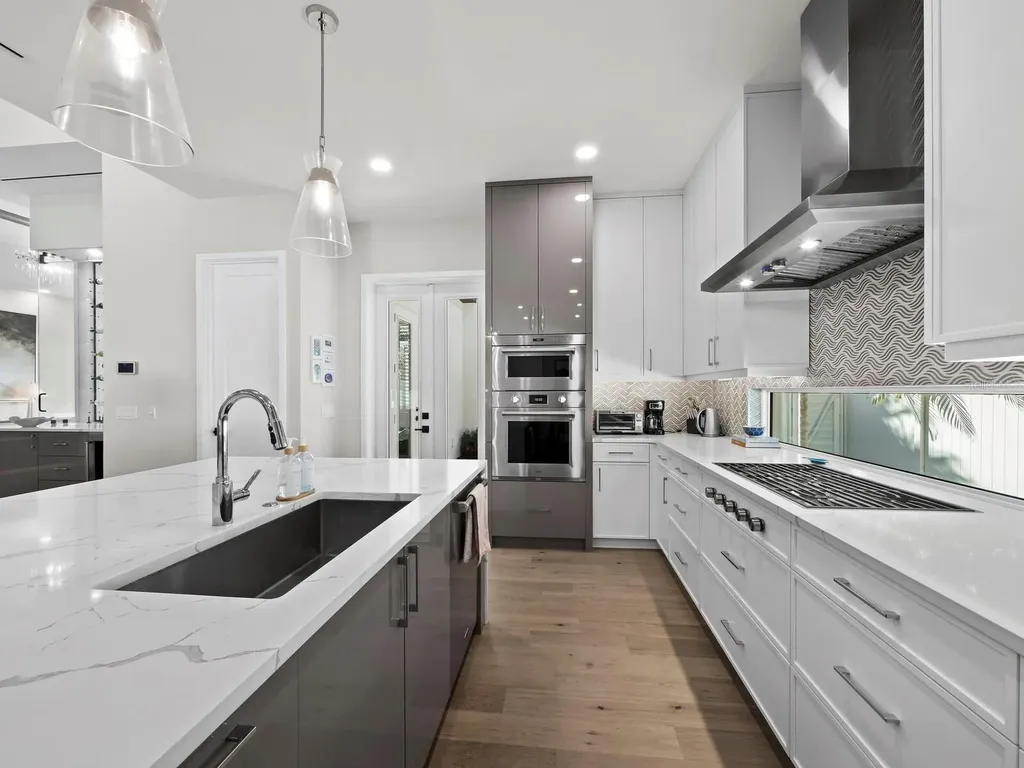 1843 Morris Street Sarasota FL 34239