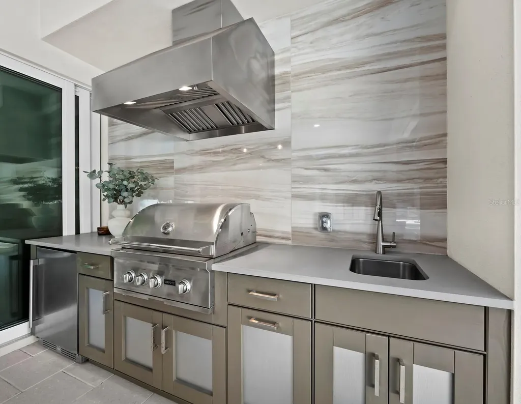 1843 Morris Street Sarasota FL 34239