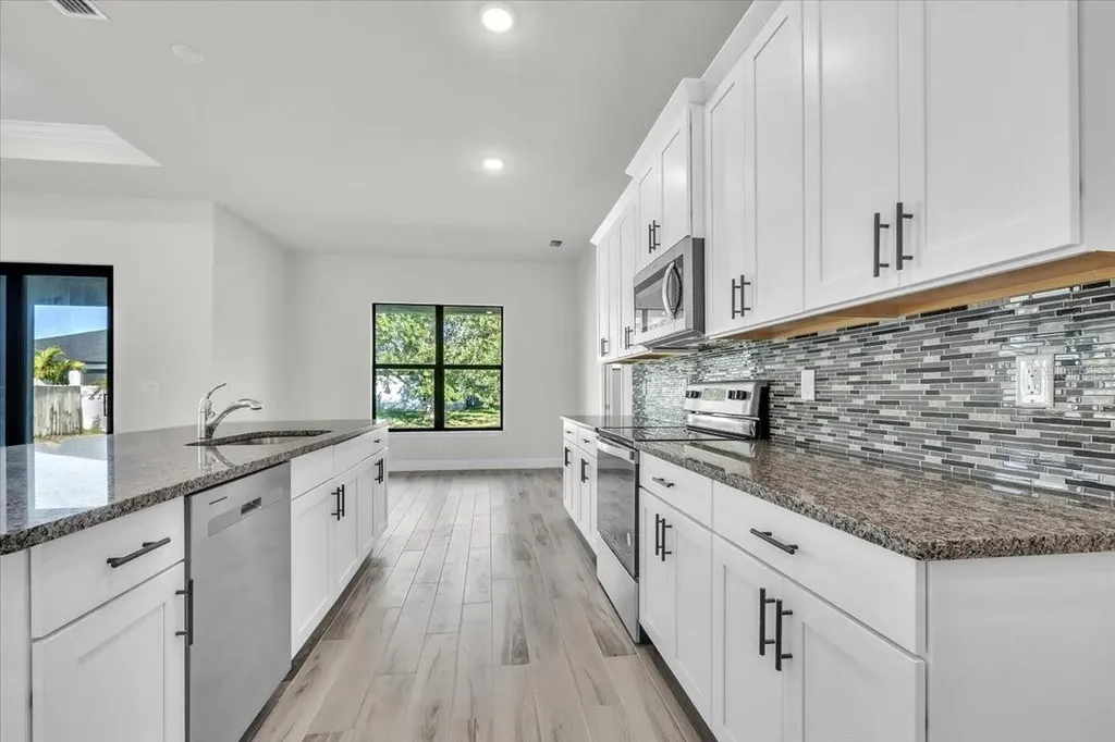 459 NE 2nd Place Cape Coral FL 33909