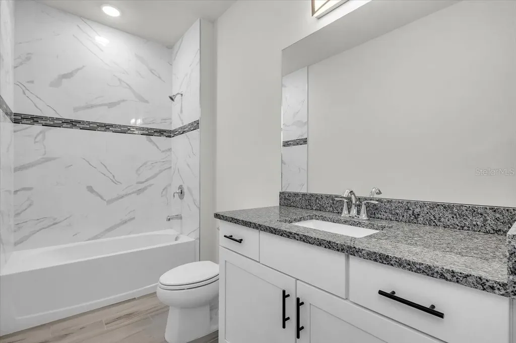 459 NE 2nd Place Cape Coral FL 33909