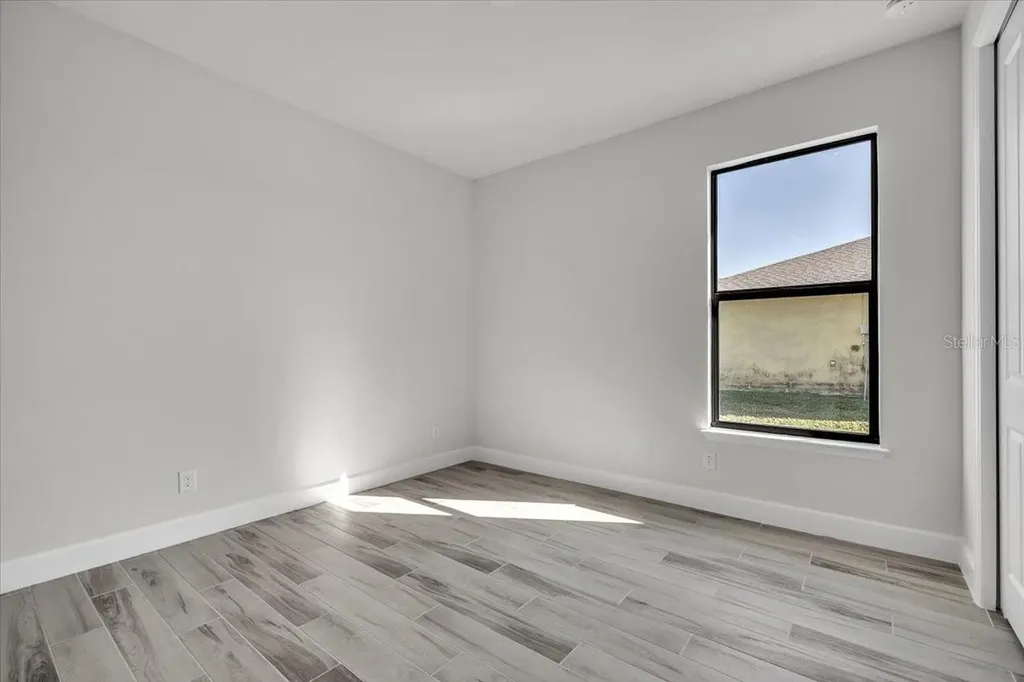 459 NE 2nd Place Cape Coral FL 33909