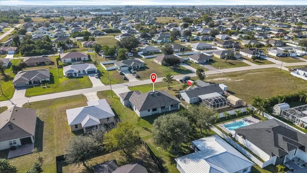 459 NE 2nd Place Cape Coral FL 33909