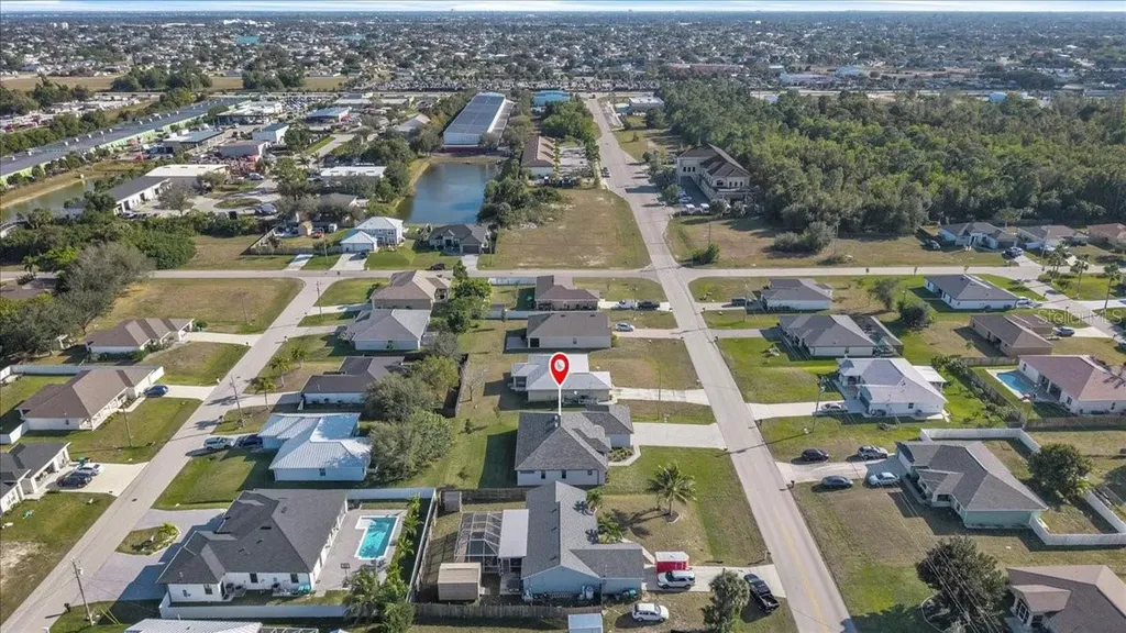 459 NE 2nd Place Cape Coral FL 33909