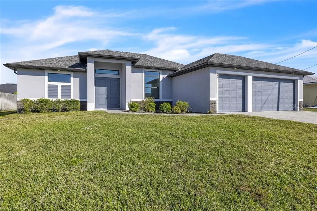 459 NE 2nd Place Cape Coral FL 33909