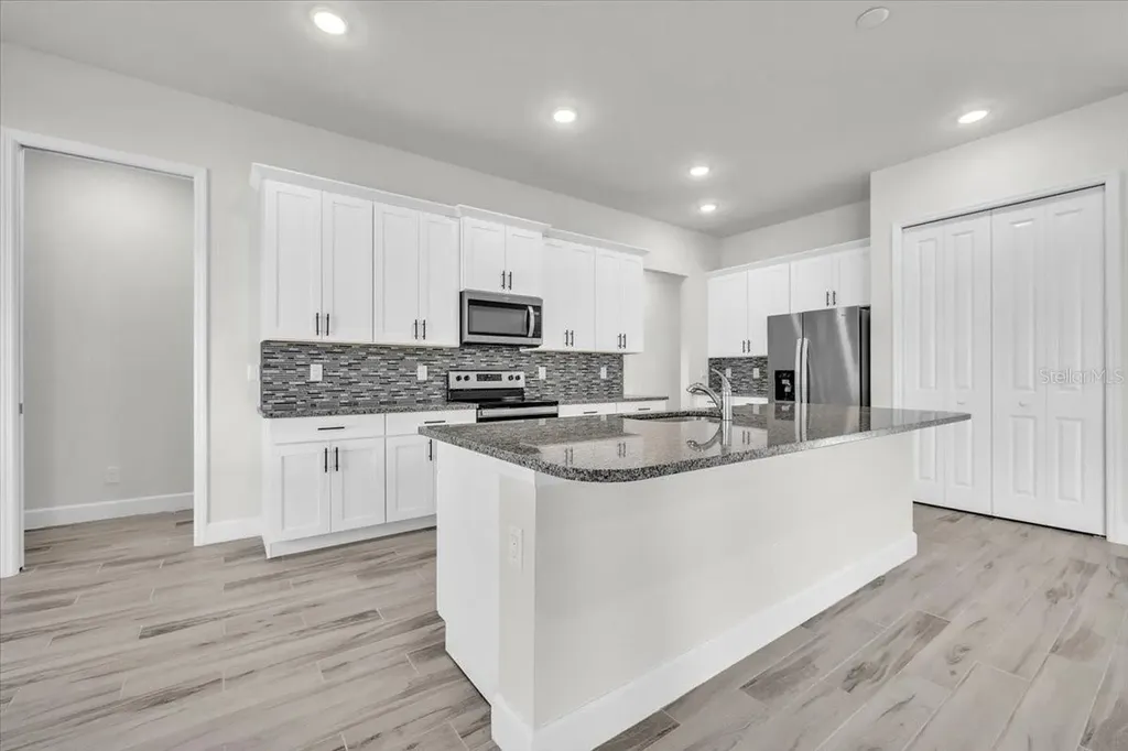 459 NE 2nd Place Cape Coral FL 33909