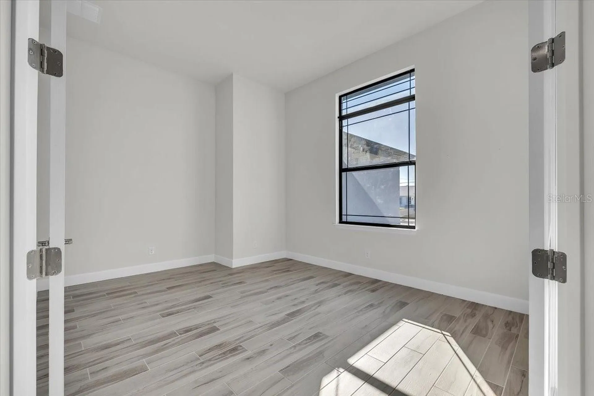 459 NE 2nd Place Cape Coral FL 33909