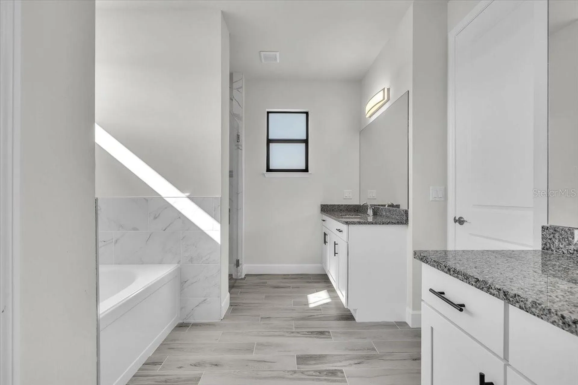 459 NE 2nd Place Cape Coral FL 33909