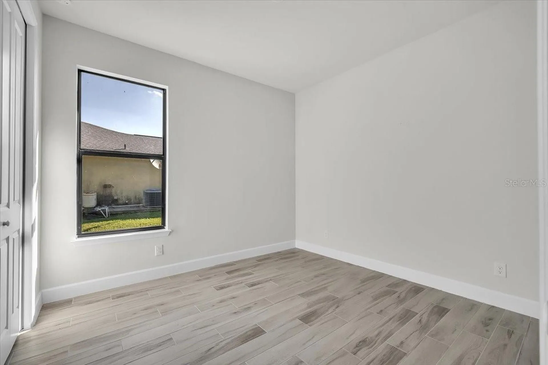 459 NE 2nd Place Cape Coral FL 33909