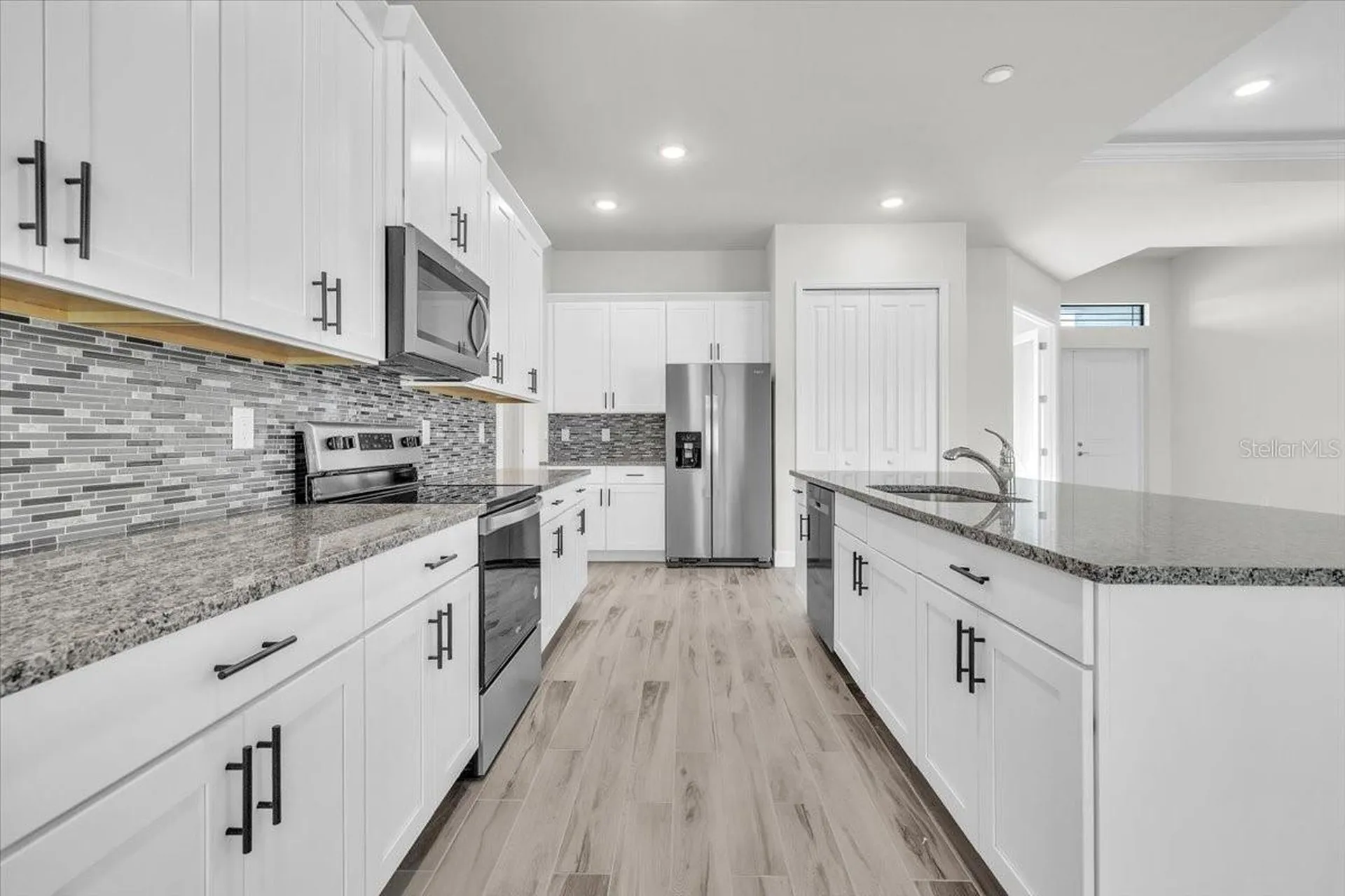 459 NE 2nd Place Cape Coral FL 33909