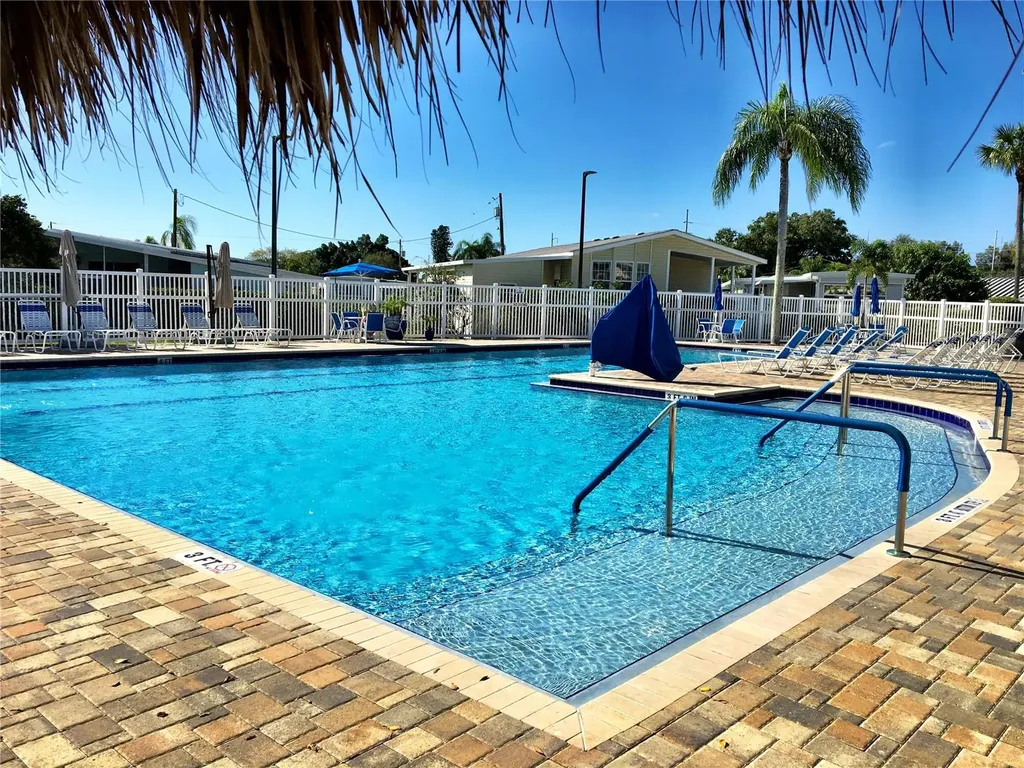 653 Mount Lancaster Avenue NE St Petersburg FL 33702
