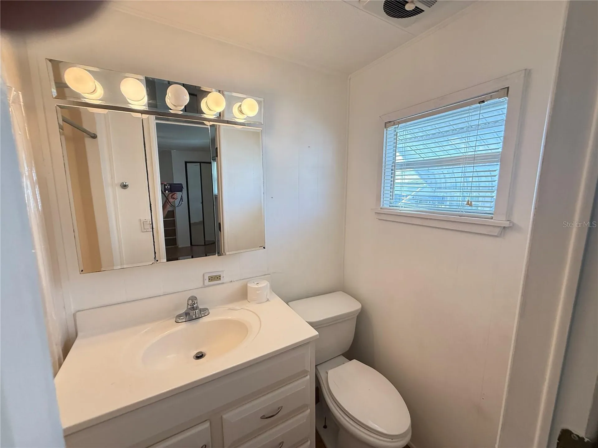 653 Mount Lancaster Avenue NE St Petersburg FL 33702