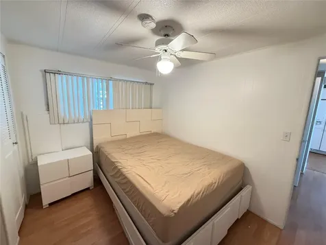 653 Mount Lancaster Avenue NE St Petersburg FL 33702