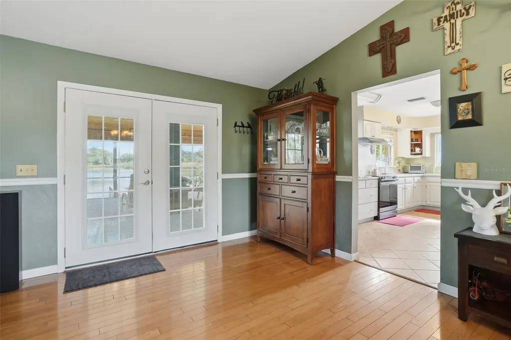 40700 Long Island Drive Umatilla FL 32784