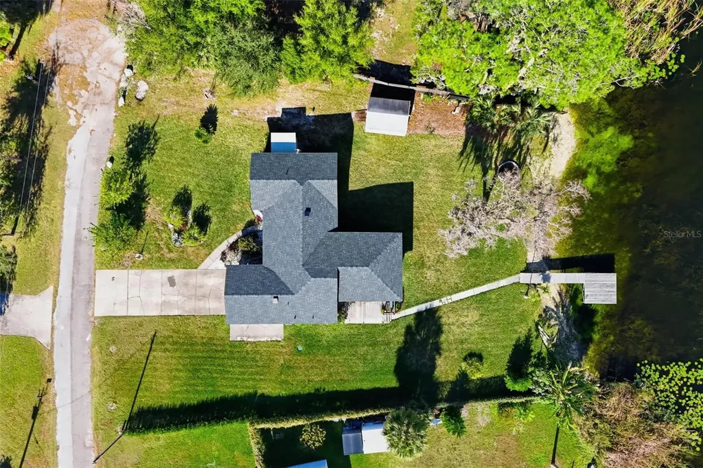 40700 Long Island Drive Umatilla FL 32784