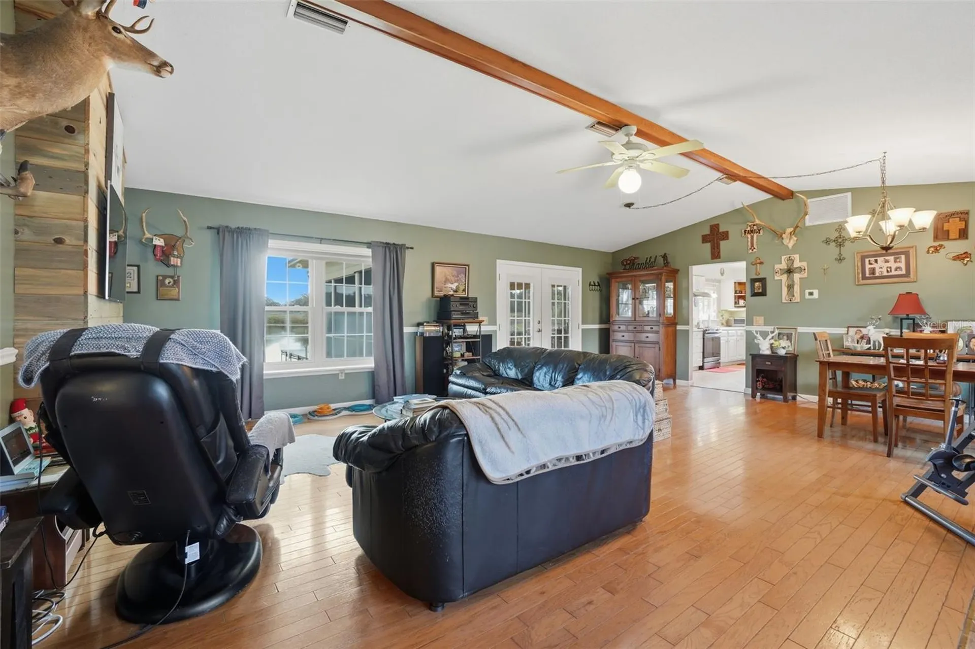 40700 Long Island Drive Umatilla FL 32784